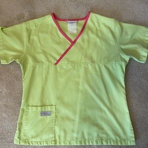 Urbane scrub top, small.